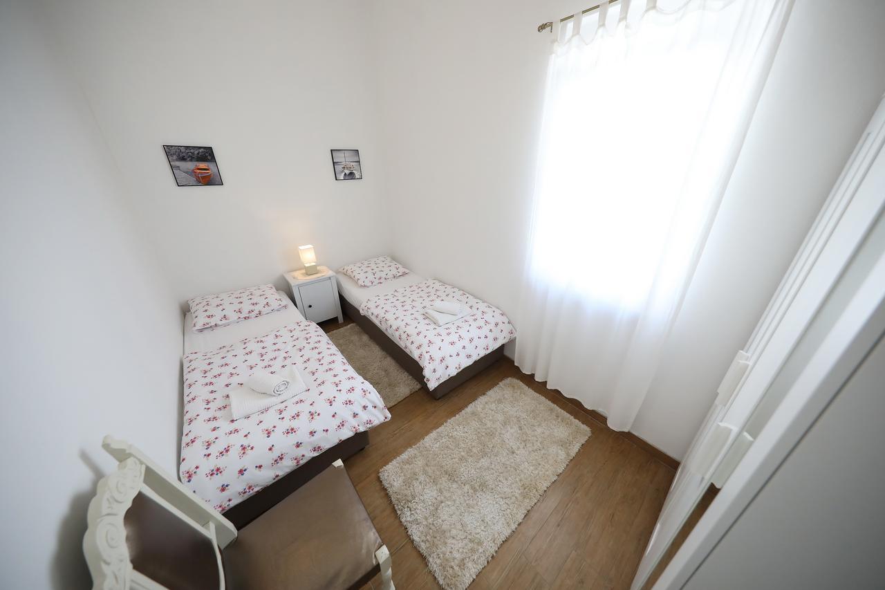 Apartments Mirakul Задар Екстериор снимка